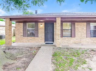 709 San Benito Dr, College Station, TX 77845