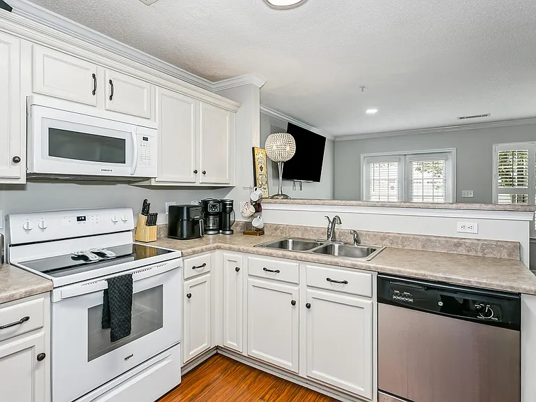 156 Swaying Pine Ct — Photo 22