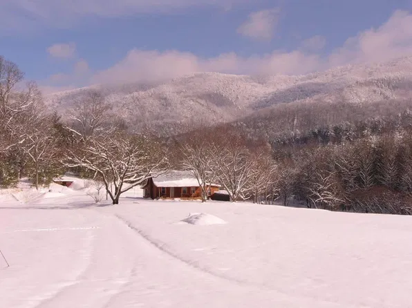 2582 Smithfield Rd, Tellico Plains, TN 37385