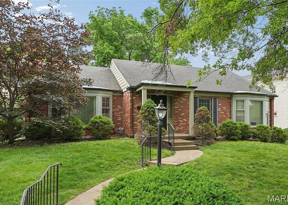 1st image of 214 Topton Way