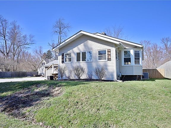 4th image of 893 Tippecanoe Dr