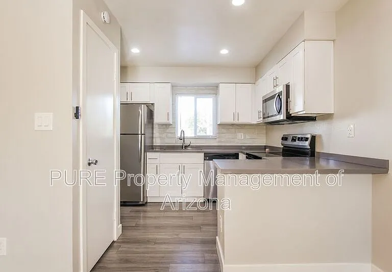 6801 N 17th Ave #4 — Photo 5