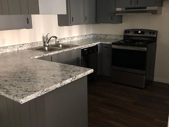 4th image of 2704 S Sallee Ct #2704