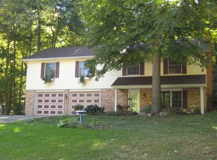 6911 Dogwood Dr, Athens, OH 45701