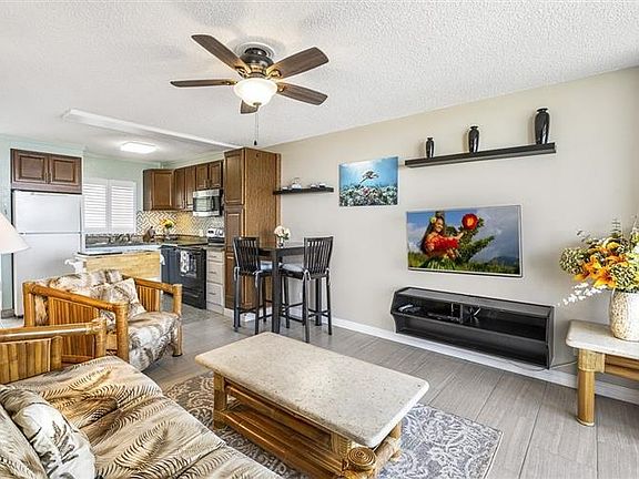 5th image of 75-5766 Kuakini Hwy APT 702