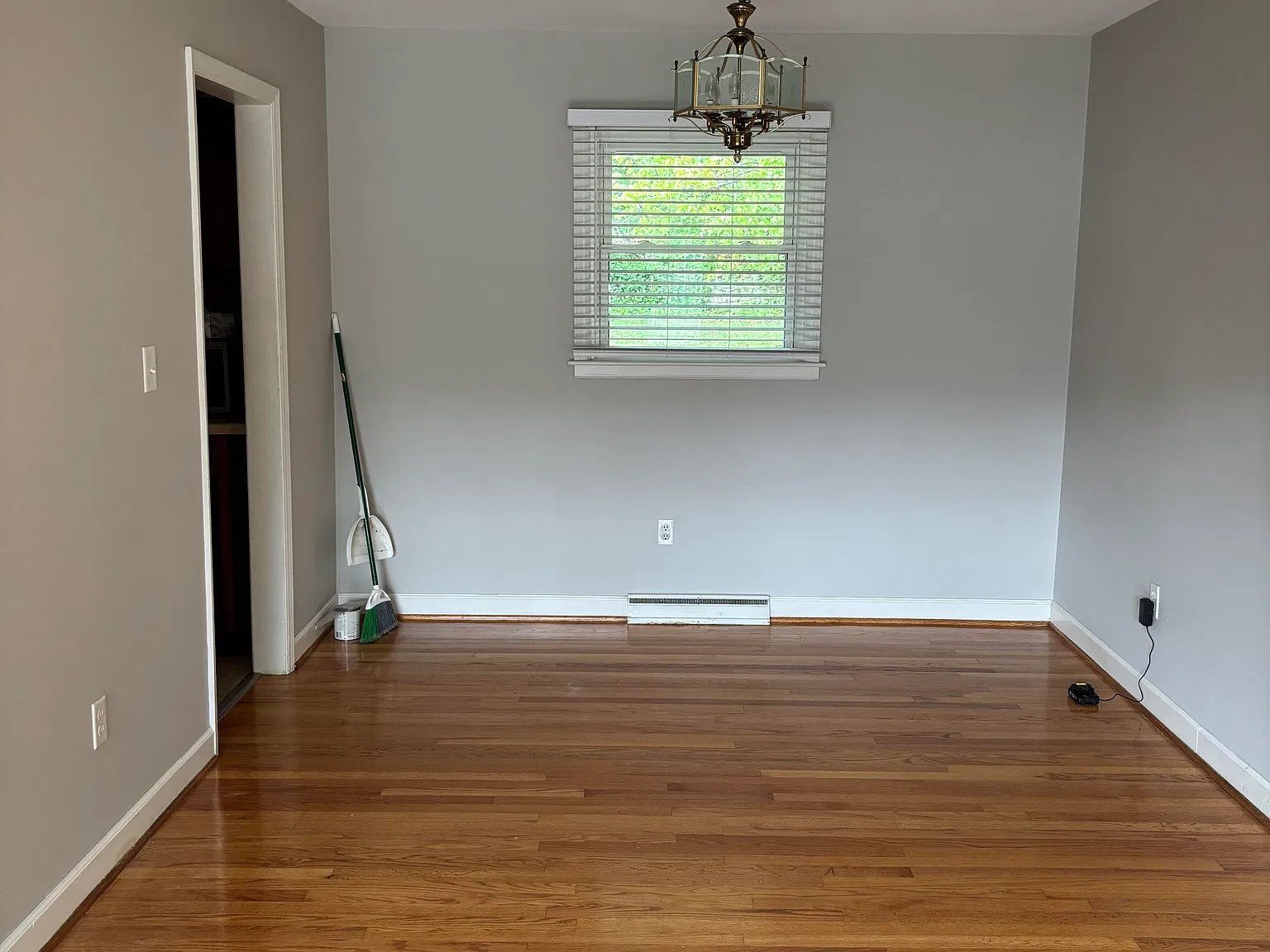 3 bed, 1729 sqft, $1,950 — Photo 3