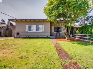 706 E 8th St, Newberg, OR 97132
