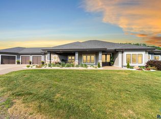 47080 257th St, Sioux Falls, SD 57020
