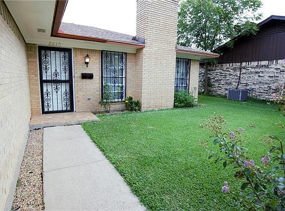 2nd image of 2610 Sam Houston Dr