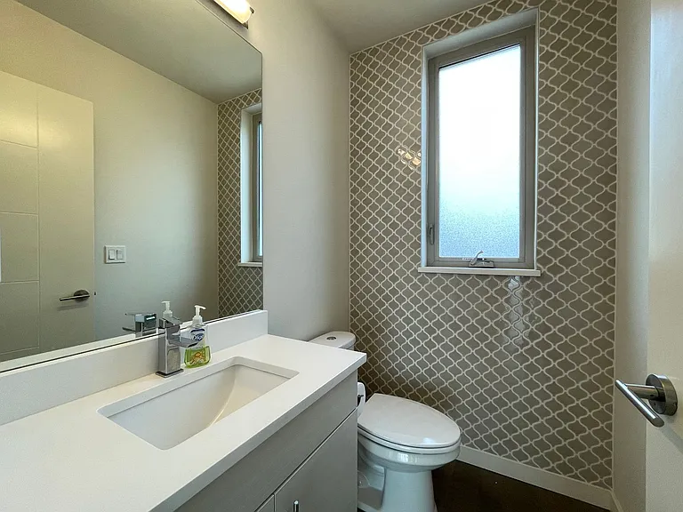 3638 NE 73rd Pl — Photo 11