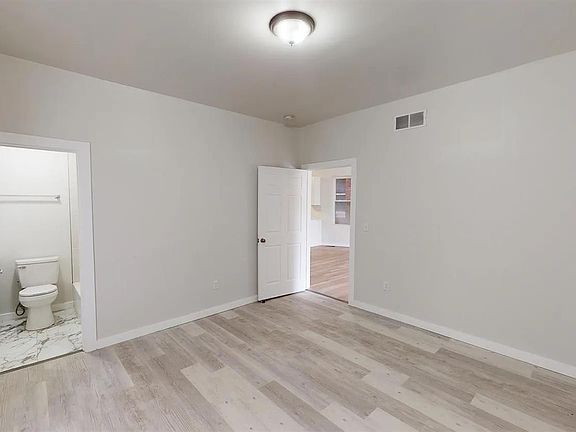 4th image of 6012 Prentice St