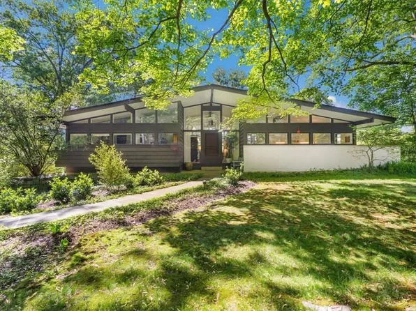 424 N Ridge Street, Rye Brook, NY 10573