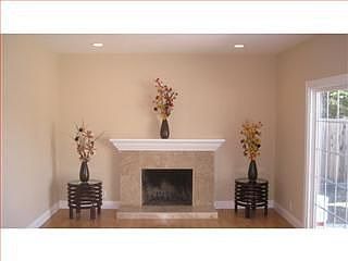 3rd image of 1739 Hillmont Ave