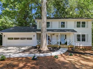 564 Deer Run SW, Lilburn, GA 30047