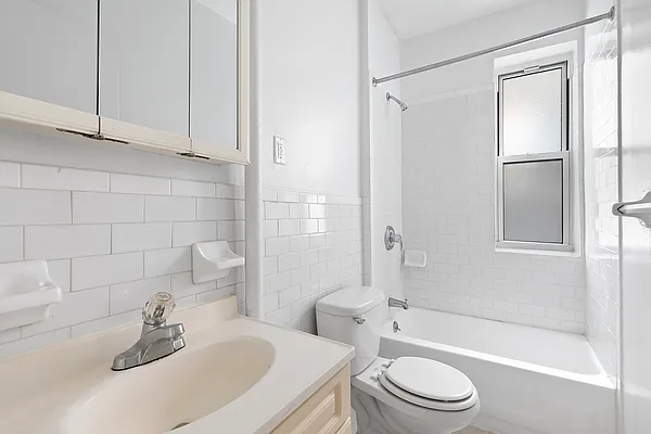 Rented by Corcoran | media 6