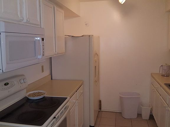 4th image of 107A E Morningside Dr #A