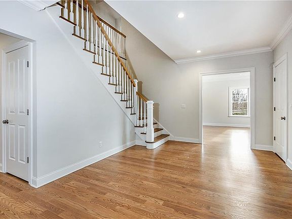 2nd image of 84 Weaver St