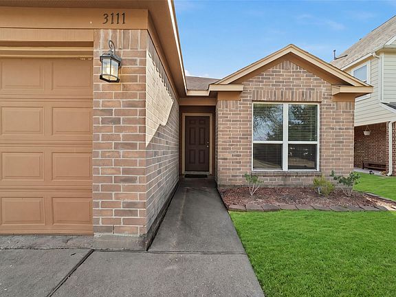 3rd image of 3111 View Valley Trl