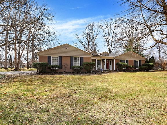 3rd image of 5785 Susan Dr E