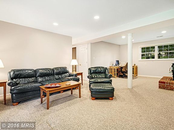 3rd image of 7216 King William St