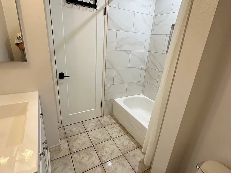 Private full bathroom