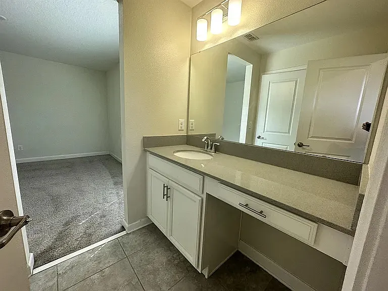 14747 Magnolia Ridge Loop — Photo 31