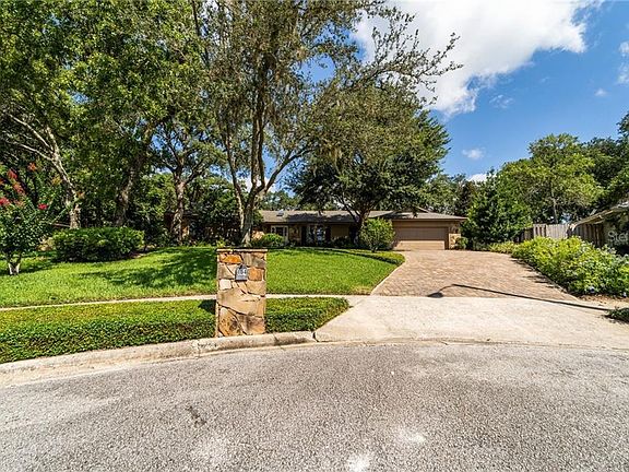 5th image of 104 Oak Leaf Ln