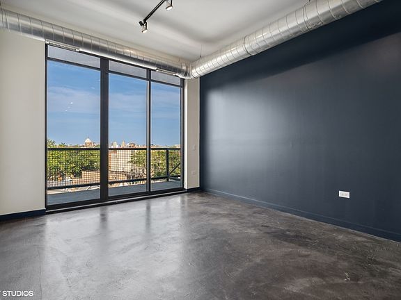 3rd image of 1645 N Milwaukee Ave #509