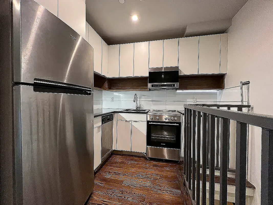 298 Ellery Street — Photo 2