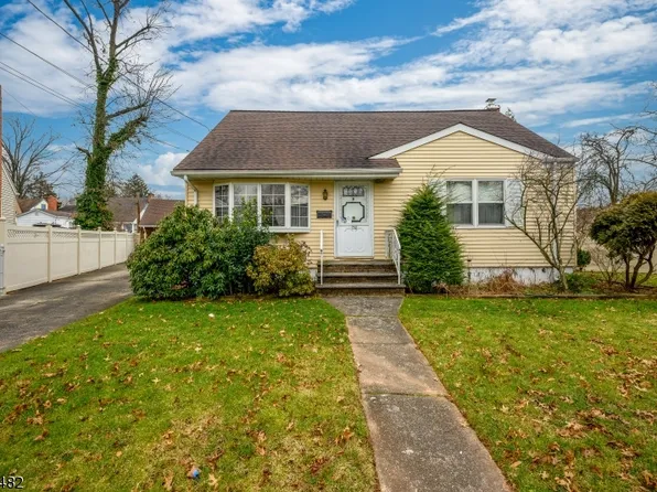 738 Rodgers Ct, Rahway City, NJ 07065