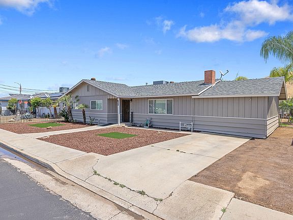 3rd image of 1228 W Linda Vista Avenue