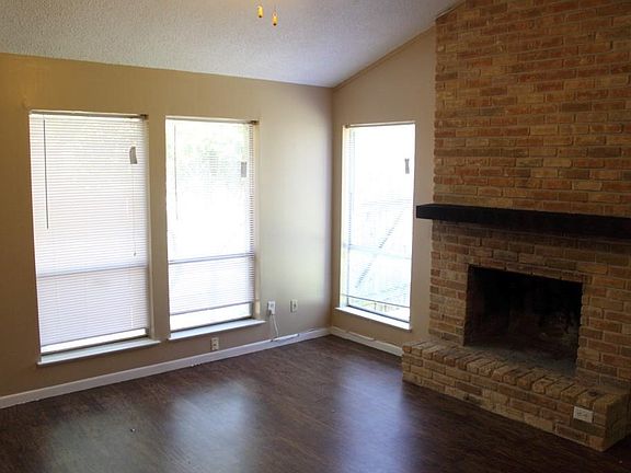 2nd image of 1210 Glenda Dr #B