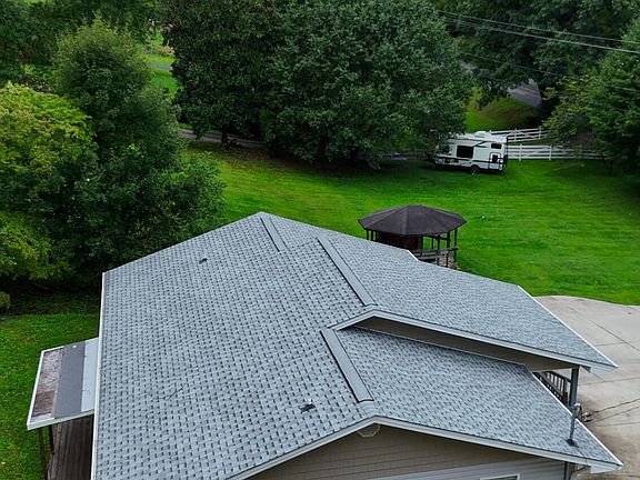 5th image of 379 Minton Hollow Rd