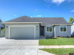 1206 Albatross Ct, Sweet Home, OR 97386