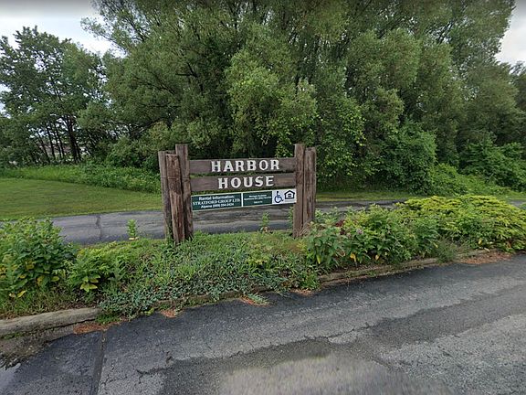 4th image of 150-152-154 Wenonah Dr #150