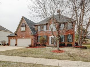 3652 White Eagle Dr, Naperville, IL
