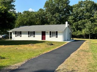 306 Broken Arrow Ln, Covington, VA 24426