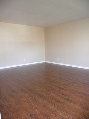 2nd image of 2010 Whittier Dr