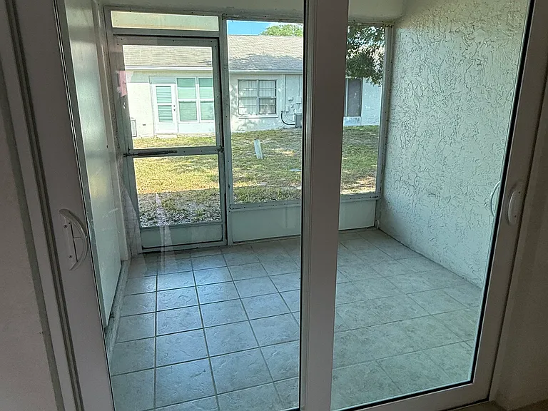3006 Stilwell Ct — Photo 12