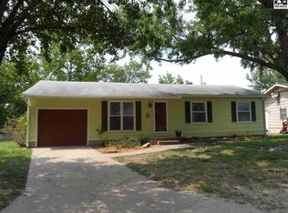 6 SE 4th Street Ct, Newton, KS 67114