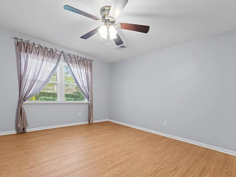 2637 Vassar Rd — Photo 15