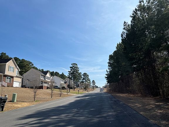 4th image of 642 Pinevalley Ln