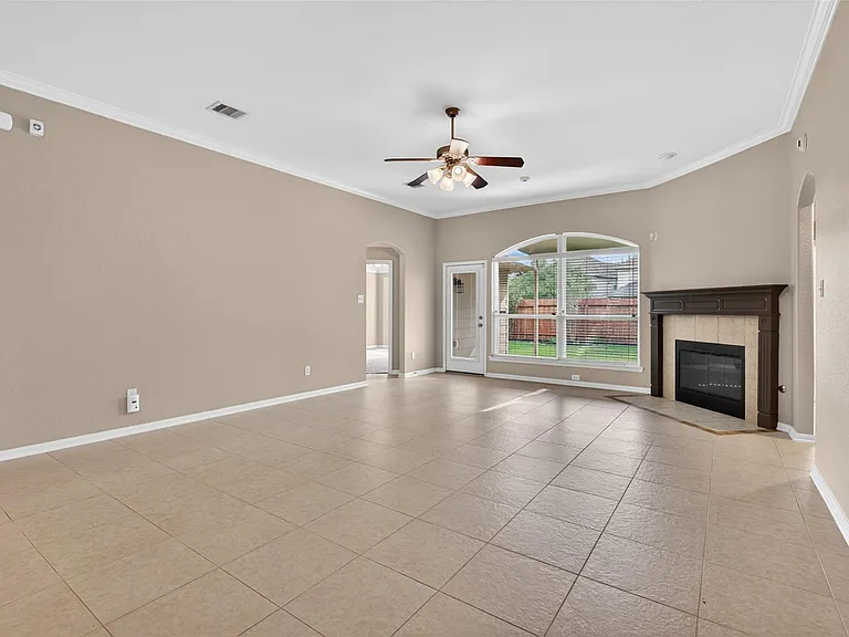 10103 Sweet Willow Ln — Photo 11