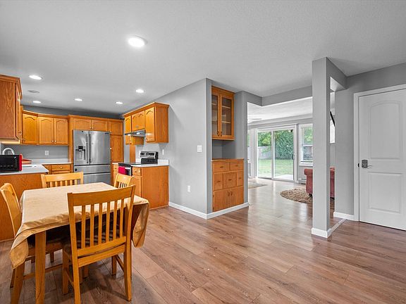 3rd image of 2656 Fremont Ave E