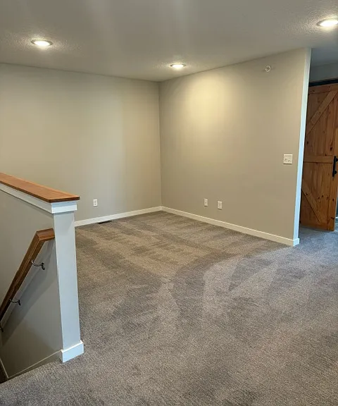 7778 Lachman Ave NE — Photo 16