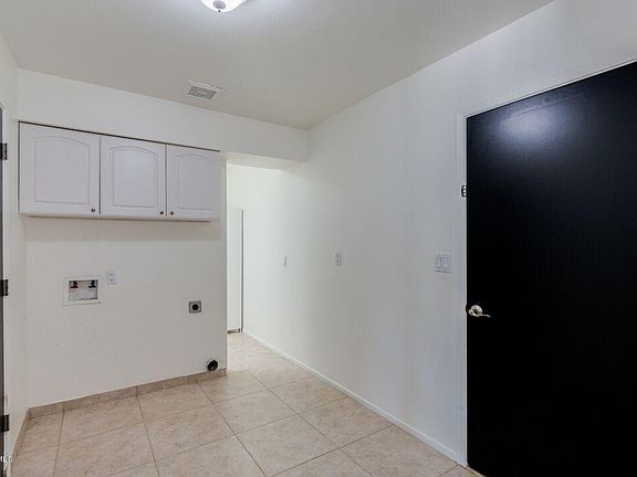 4th image of 2123 E La Jolla Dr