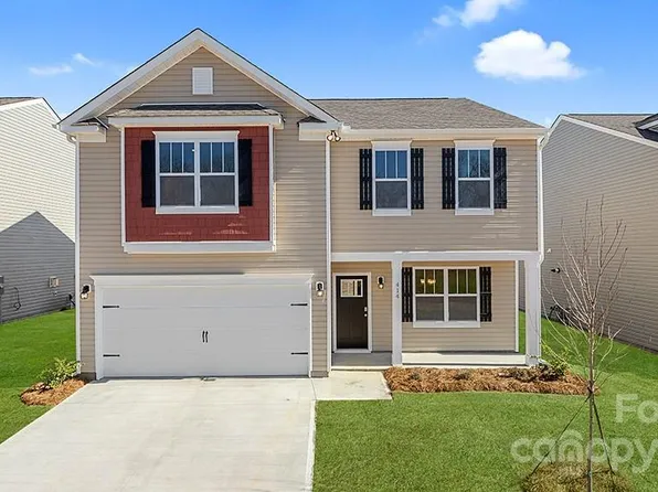 110 Marathon Ln, Candler, NC 28715