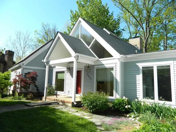 2000 S Crandall Ct, Bloomington, IN 47401