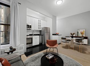 75 W 68th St APT 3F, New York, NY 10023