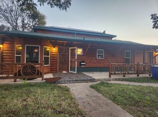 611 W Mills Dr, Euless, TX 76040